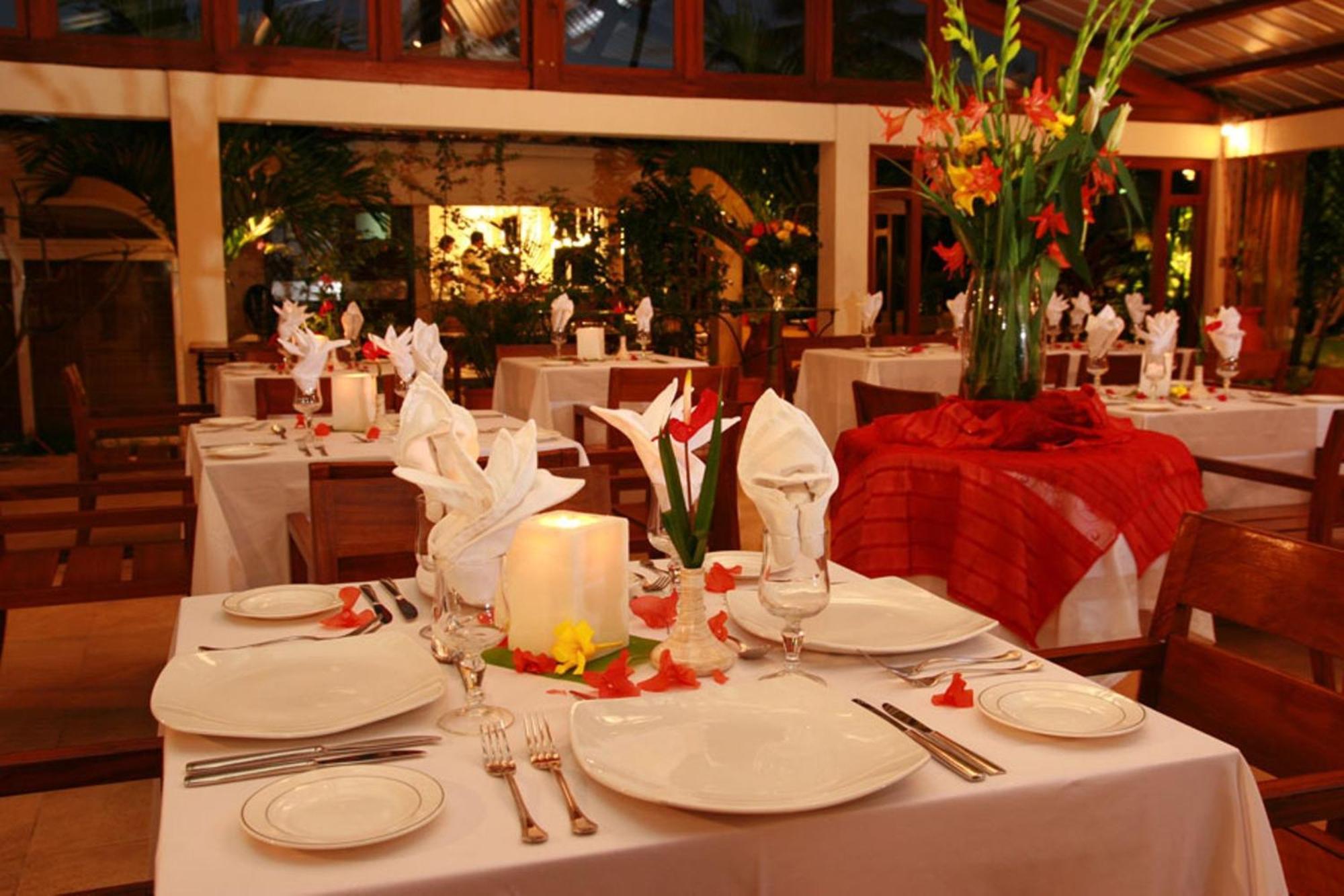 Ocean Villas Apart Hotel Grand-Baie Exterior photo