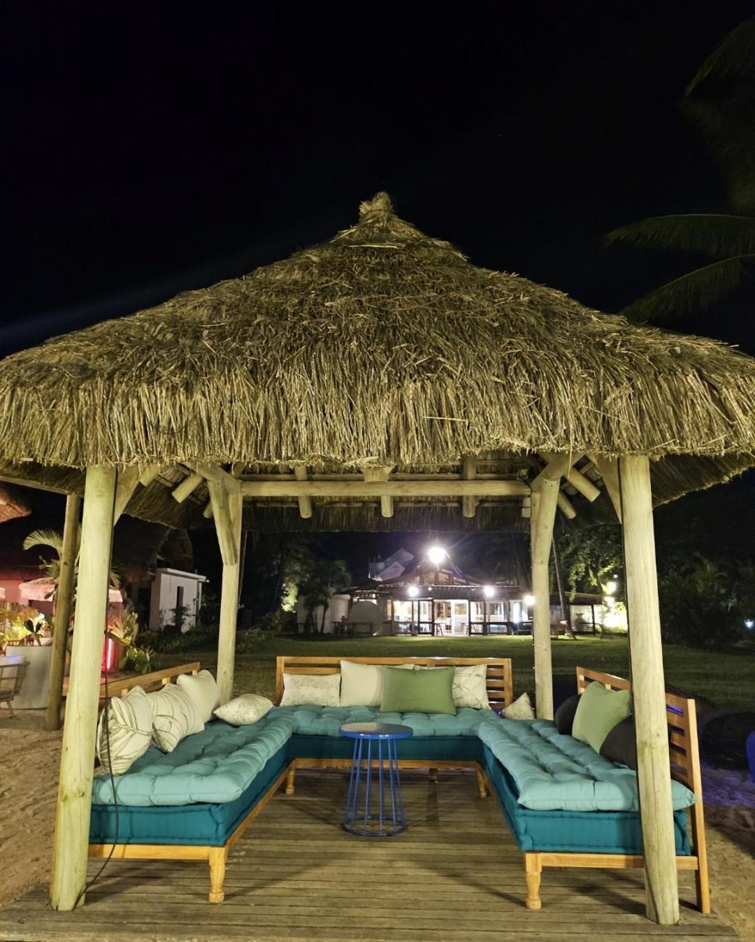 Ocean Villas Apart Hotel Grand-Baie Exterior photo