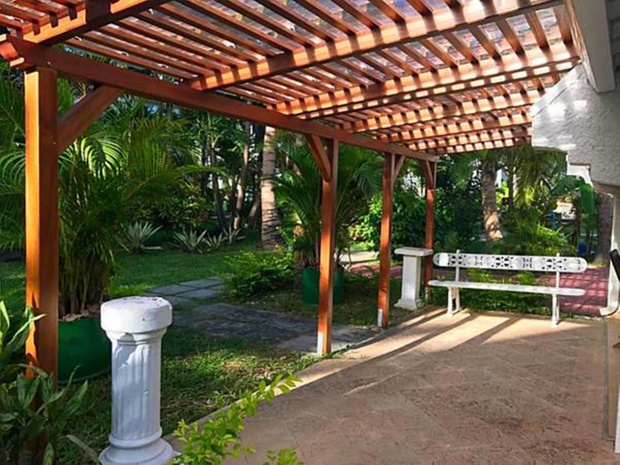 Ocean Villas Apart Hotel Grand-Baie Exterior photo